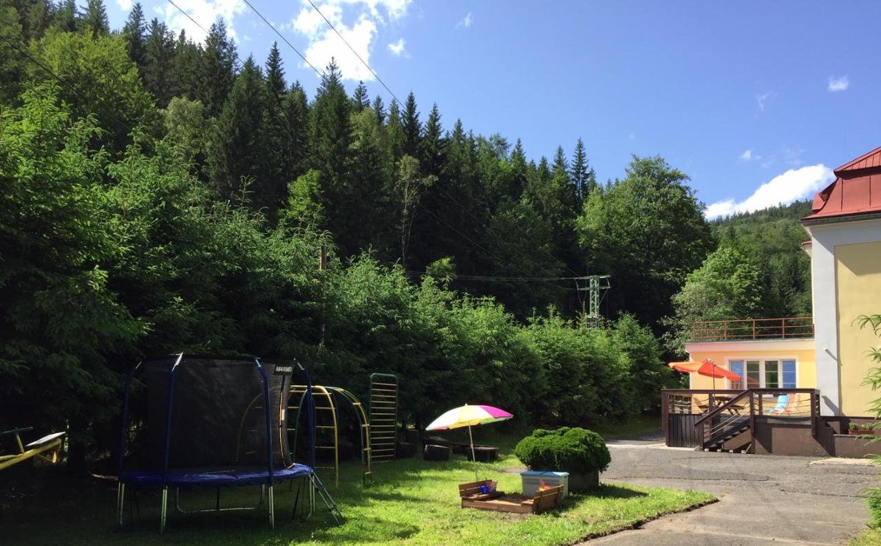 Horska Chata Pod Lanovkou Jachymov Bagian luar foto